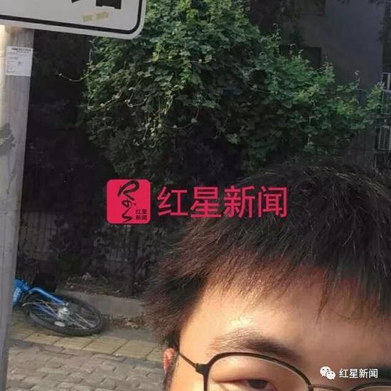 ▲葛宇路的微信头像，图片上残留着“葛宇路”路牌的一角