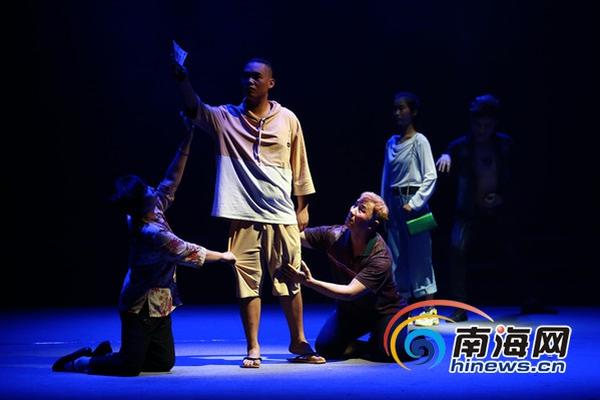 c罗壁纸-乐鱼app(leyu)官方网站-乐鱼官网