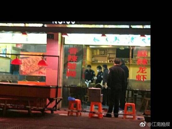 烧烤店老板与顾客发生口角 一怒之下挥刀将其捅死