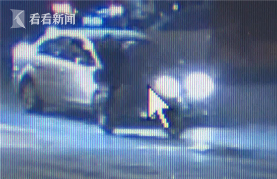 男子骑超标电瓶车被查 故意冲撞警车致民警昏迷