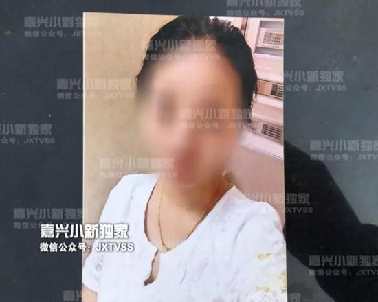 还剩下一辆奔驰车,阿英说后来也卖掉了,但卖掉的钱,也全用在徐先生身上。