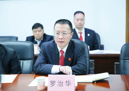 罗治华院长在会上讲话
