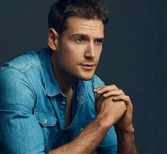 英国高富帅照片遭婚介盗用骗钱 俄女性频中招(图)