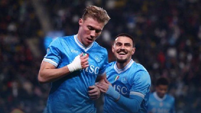 那不勒斯双星破门击败米兰进意超杯决赛