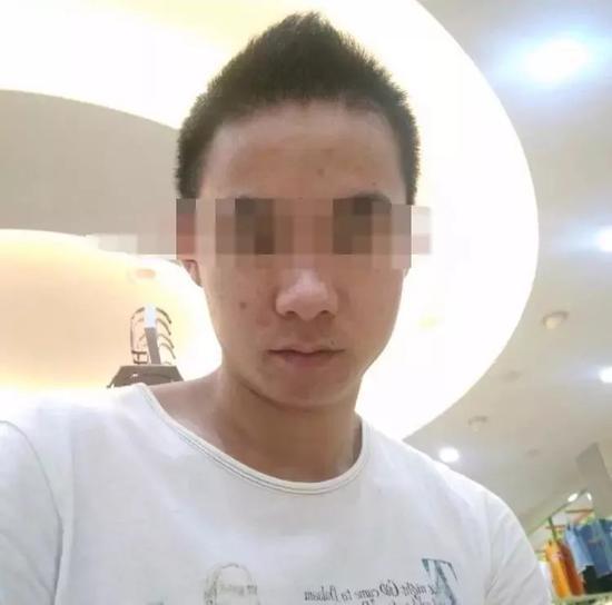 顺风车司机钟某