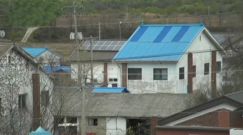 视频：探访朝韩边境“自由村” 村里到处是荷枪的士
