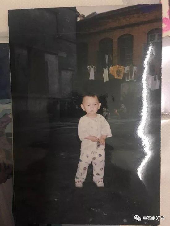 ▲1992年6月,保姆进门7天后带着盼盼失踪。受访者供图