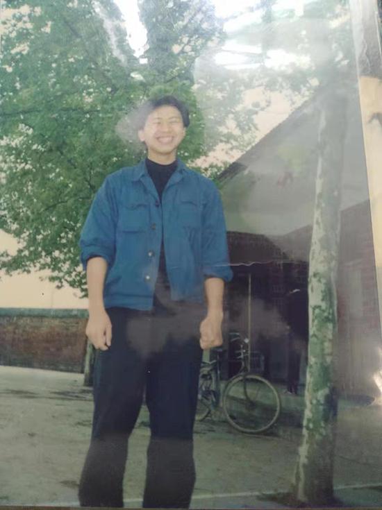 “刺头”教师李尚平生前照片。受访者供图