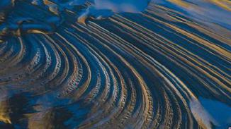 柴达木盆地现神奇巨型“土星环”