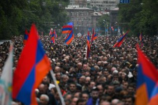 亚美尼亚爆发抗议