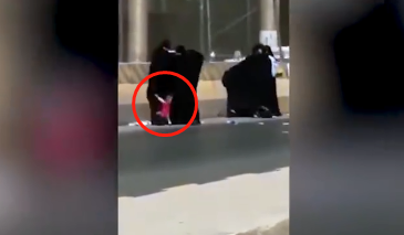 视频：忘我！沙特女性街头打群架 孩子掉地上都不顾