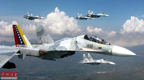資料圖:委內瑞拉空軍蘇-30MK2V密集編隊特寫瞬間。