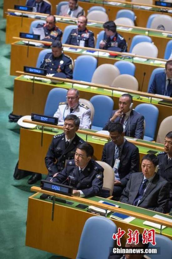 公安部常务副部长王小洪出席联合国警察首脑峰