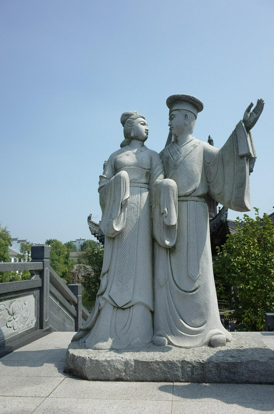 “鹊桥”上的牛郎织女