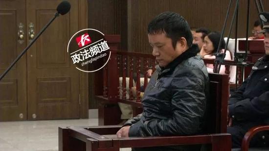 视频：绑架老板撕票逃亡19年成千万富翁 一句乡音