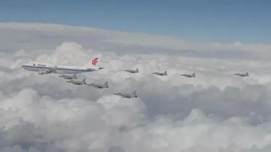 △巴基斯坦飞行员拍下战机为习近平主席专机护航全景