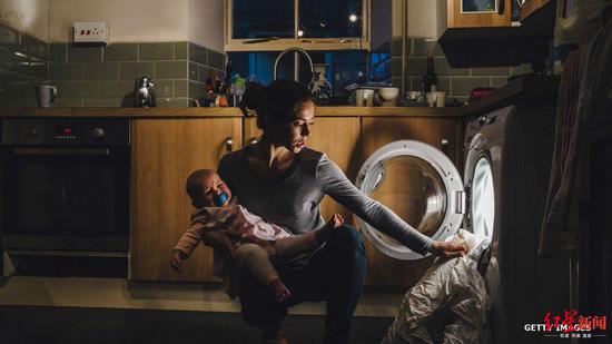 阿根廷女子做全职主妇27年 起诉前夫获赔123万元