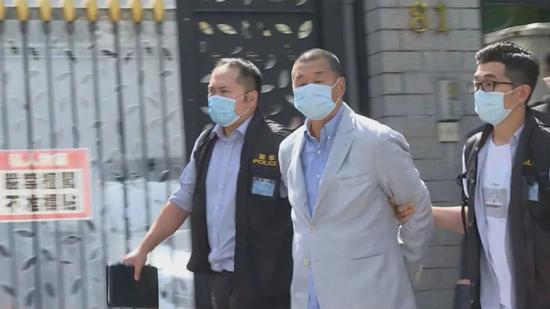 “乱港头目”黎智英被捕!25箱证物之下,他必将被钉在历史的耻辱柱上!
