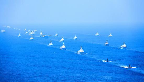 2018年4月,中国在南海举行盛大海上阅兵。