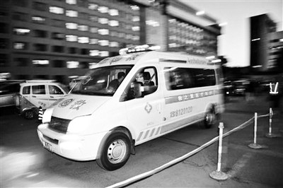 交警“接力” 山西被遗弃女婴来京就医一路畅通