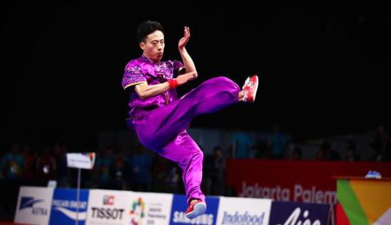 很多人并不知道,孙培原有伤在身。