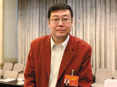 全国人大代表、北京人民艺术剧院院长任鸣。 新京报记者 李阳 摄