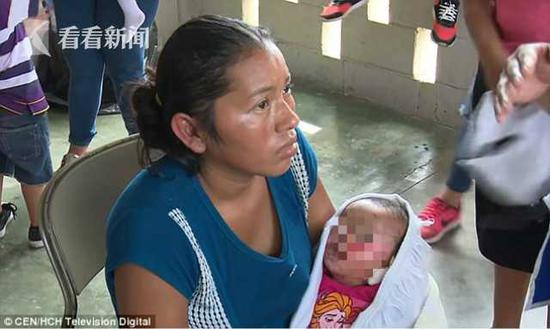 女婴被医院宣告死亡 葬礼时当妈妈面又活过来(图)