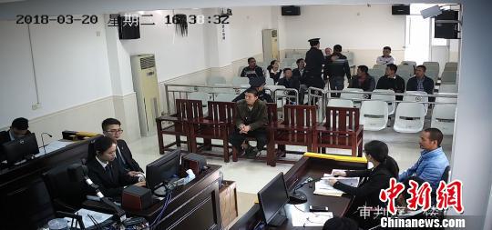 广东汕尾一在逃嫌犯法庭旁听哥哥受审被当场抓获 汕尾中院供图