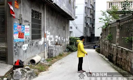 屋主介绍,没有让地前,房子占地到这个位置。