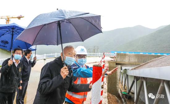 了解场馆建设进展
