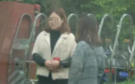 女子20年前成绩及学籍遭冒名顶替:不该给我补