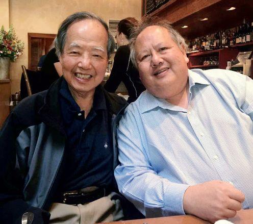 2016年，李中清（右）与其父李政道合影于李政道90岁生日当天。图/受访者提供