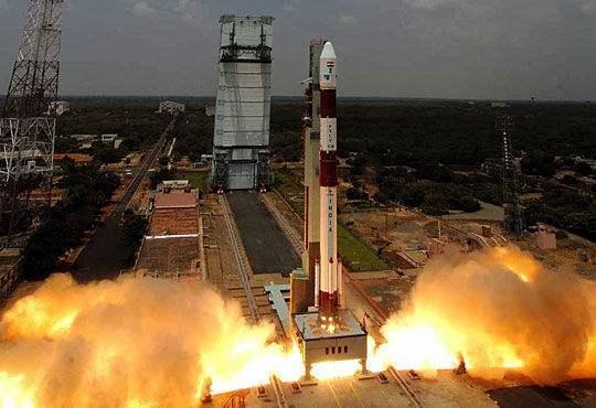资料图片:印度PSLV-C40运载火箭发射资料图。(图片来源于网络)