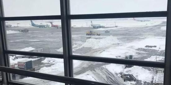 ▲大雪中的德黑兰机场(图片来自网络)