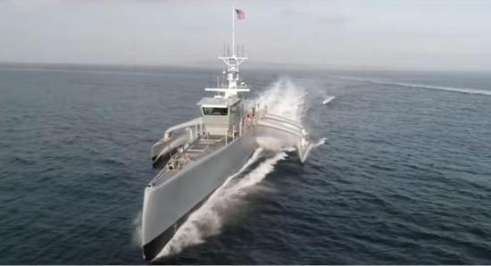 “海上猎人”反潜无人艇采用三体帆船造型