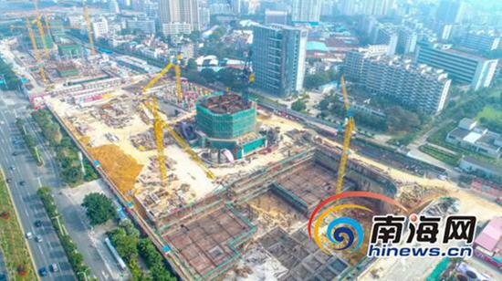 海口双子塔(南塔)施工俯瞰图。南海网 图