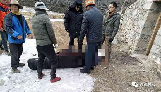 成都商报:驴友违规穿越贡嘎雪山身亡 在海拔4800米处被发现