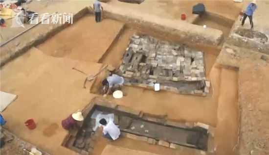 看看新闻KNEWS:南昌古墓群发掘出1700多年前的“房产证”(图)