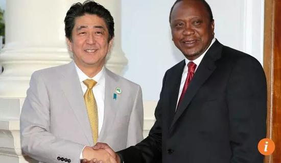 ▲质料图片:日本宰衡安倍晋三与肯尼亚总统乌胡鲁·肯雅塔(配合社)