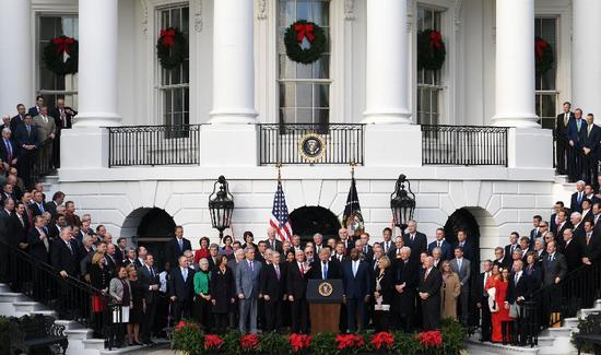 ▲2017年12月20日，美国总统特朗普就国会通过税改法案在白宫发表讲话。