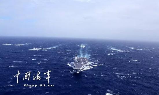 ▲中国海军航母编队在海上航行。(中国军网)