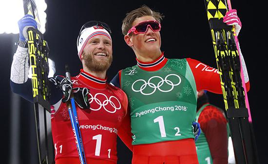 2018平昌冬奥会越野滑雪男子团体短距离自由技术，挪威组合夺冠。 视觉中国 图