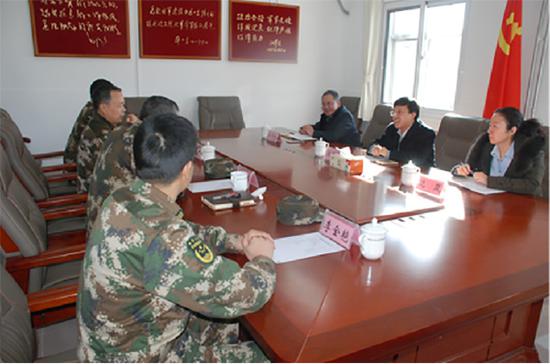 华北电力大学党委副书记汪庆华一行前往新组建的武警北京总队机动第四支队驻地走访慰问。 华北电力大学官网 图