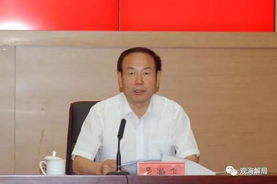 (吴瀚飞)