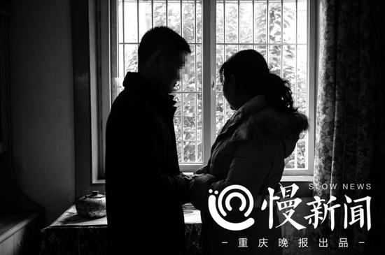 重庆晚报:儿子被保姆拐走养26年 亲妈：恨她但不想儿子恨她