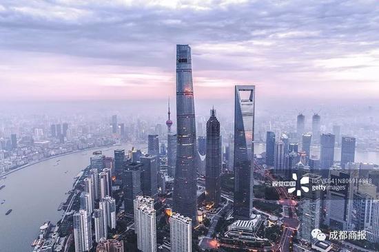 △632米高的上海中心大厦 图片来源：视觉中国