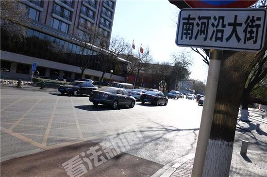 图为郑渊洁被罚违章地段 摄/记者 宫主