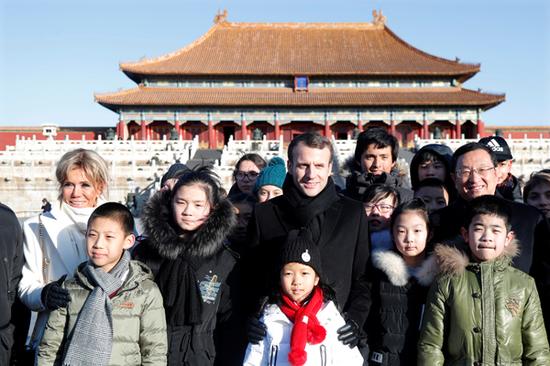 1月9日，北京，马克龙夫妇在故宫合影。