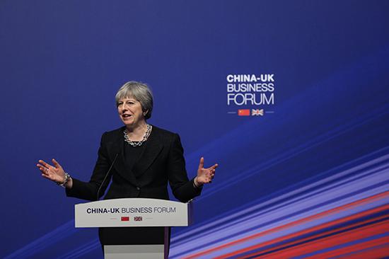 2月2日上午,英国首相特雷莎·梅出席在上海举行的中英企业家论坛并发表主旨演讲。