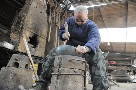 抢购章丘铁锅:我加你微信 先给你把钱转过去吧